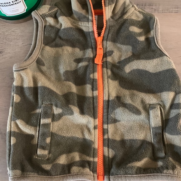 Baby boy clothes 6-9 months - Picture 4 of 4